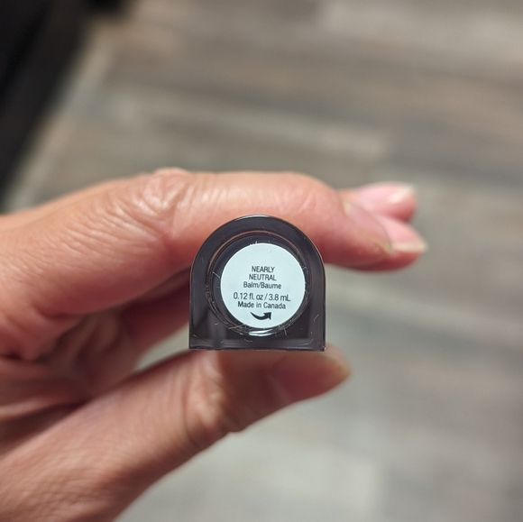 Rare Beauty Stay Vulnerable Glossy Lip Balm - Picture 4 of 4